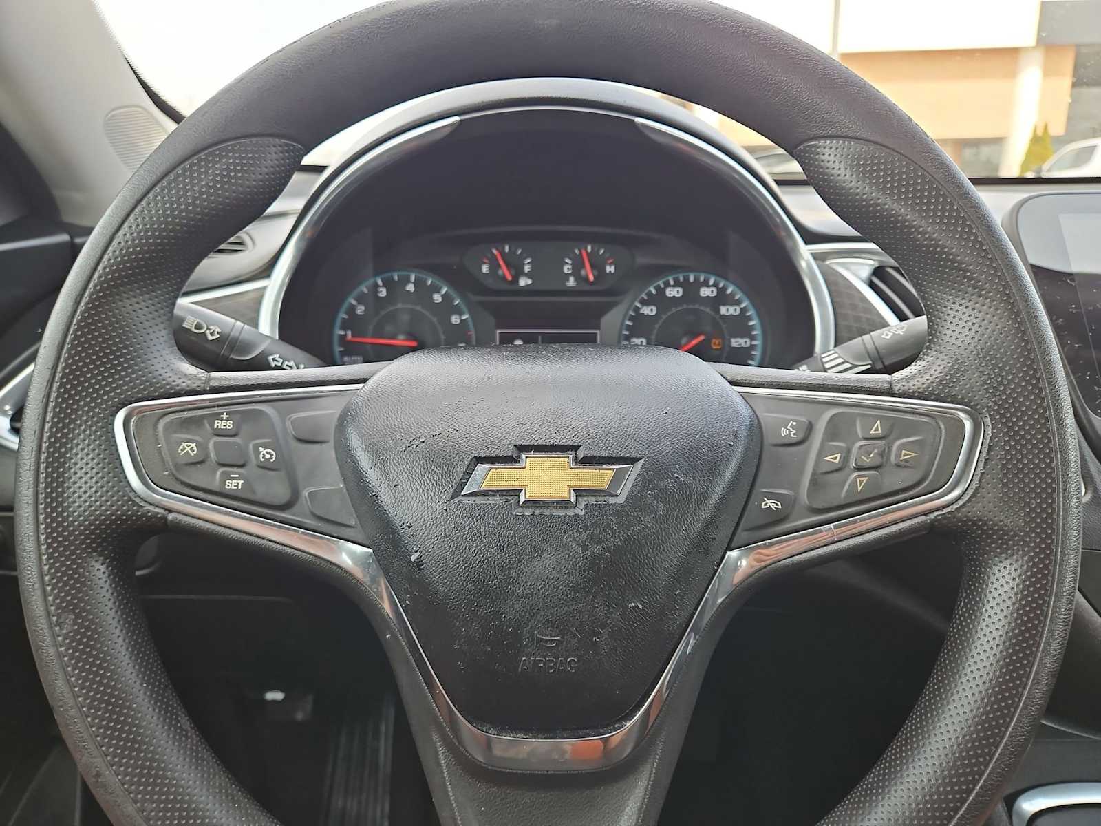 Thumbnail: 2021 Chevrolet Malibu - 23