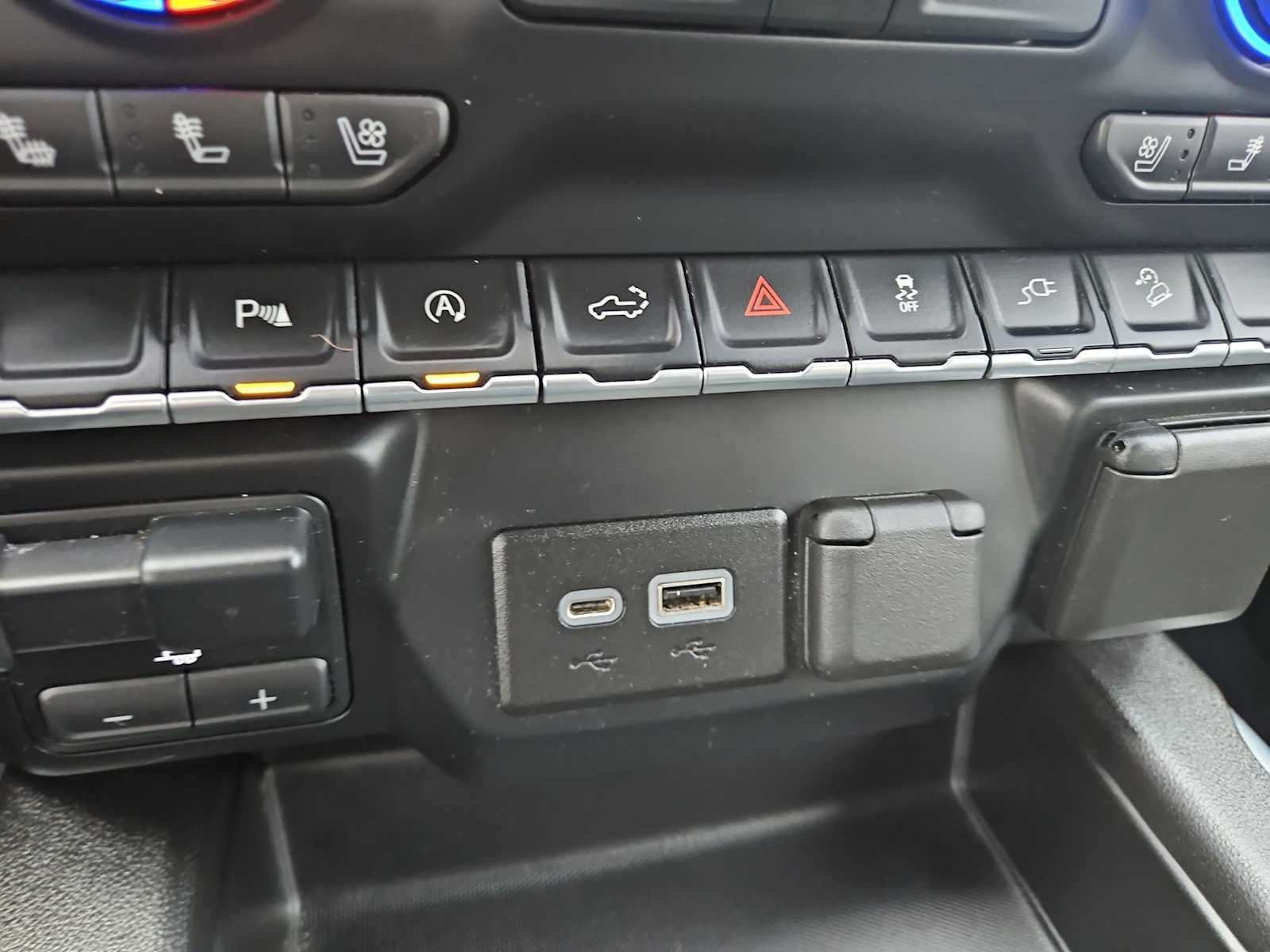 Thumbnail: 2021 Chevrolet Silverado 1500 - 30