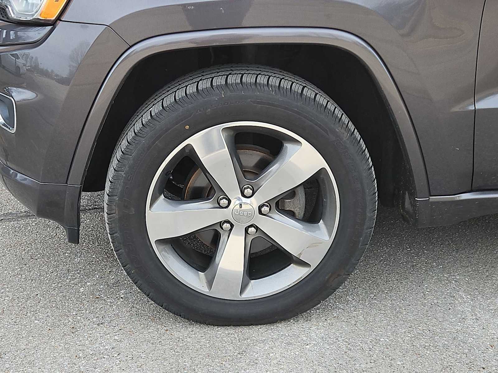 Thumbnail: 2015 Jeep Grand Cherokee - 14