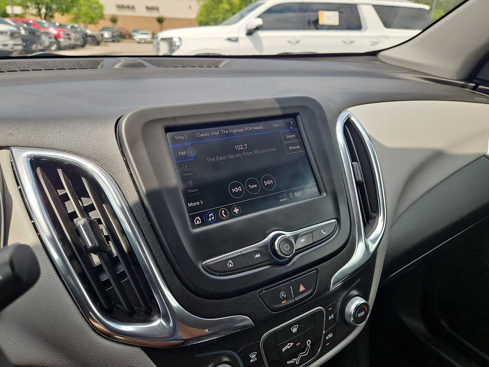 Thumbnail: 2023 Chevrolet Equinox - 30