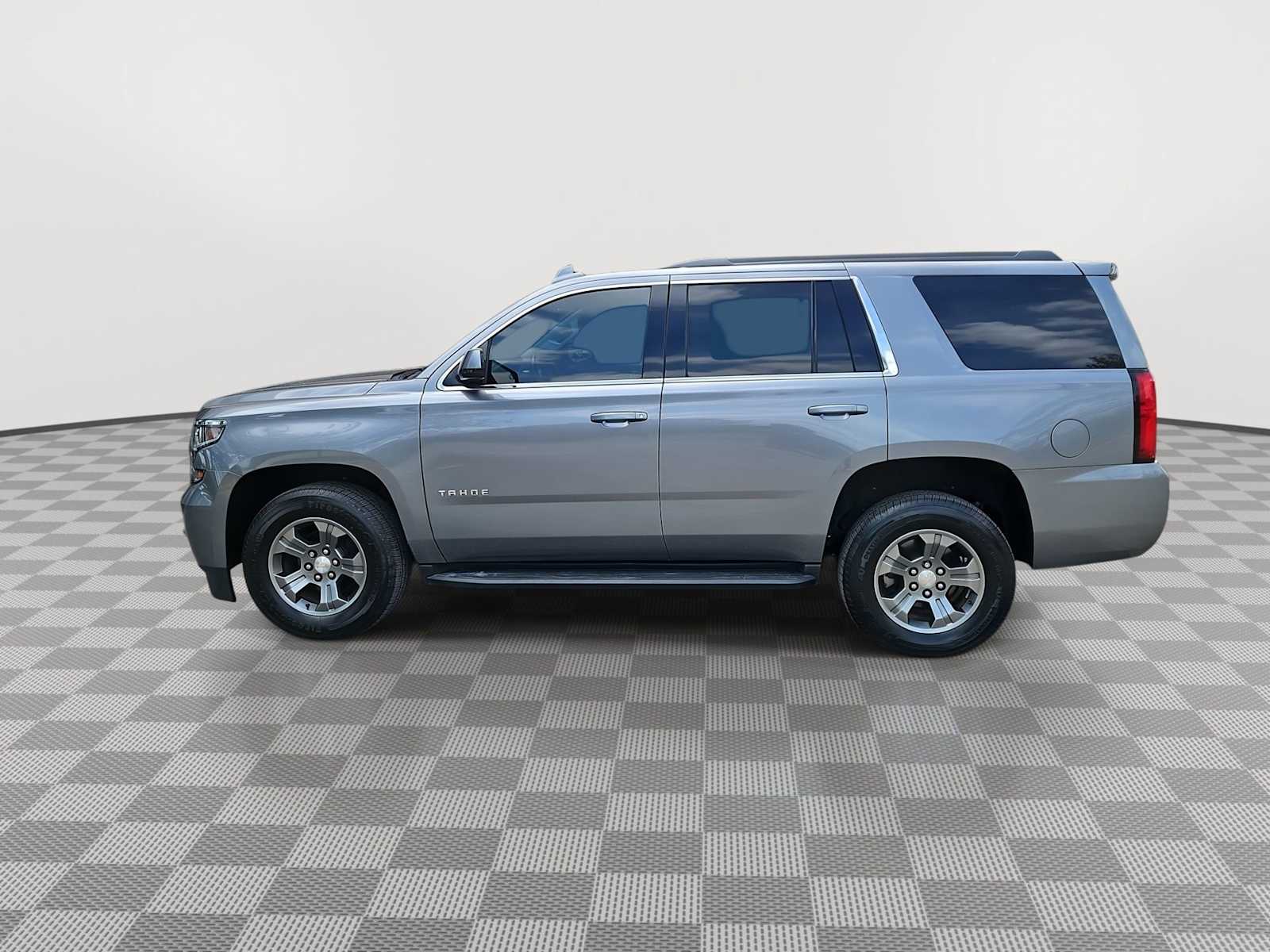Thumbnail: 2020 Chevrolet Tahoe - 5
