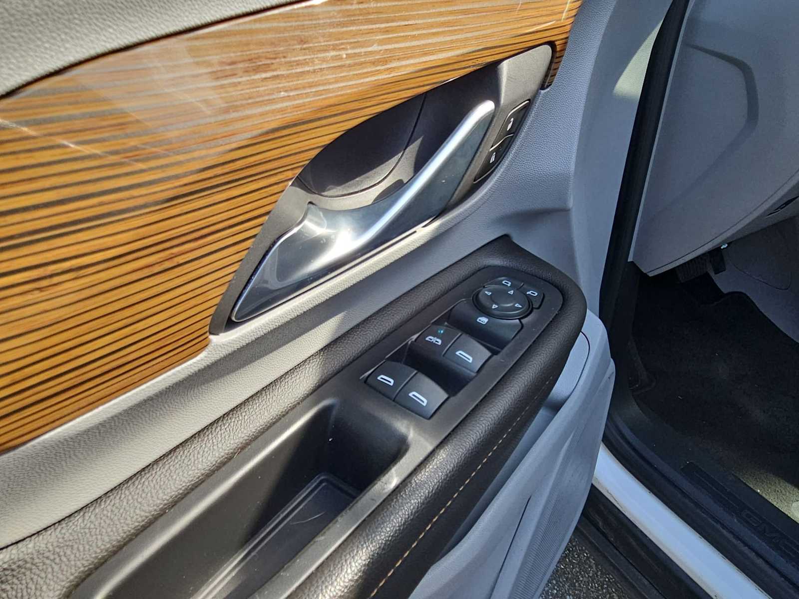 Thumbnail: 2020 GMC Terrain - 18