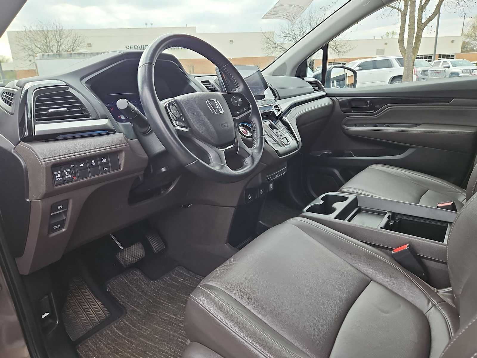 Thumbnail: 2022 Honda Odyssey - 10