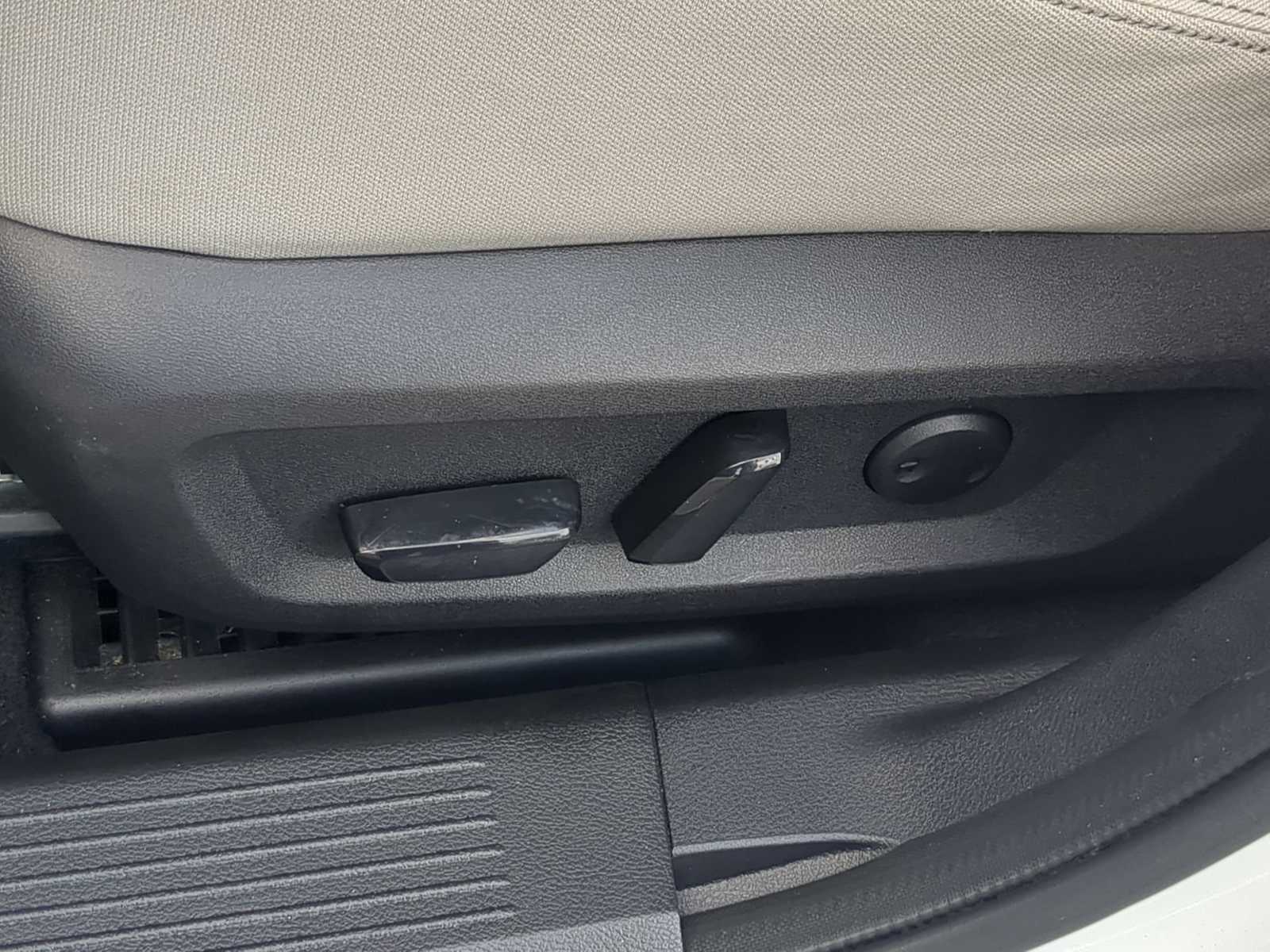 Thumbnail: 2023 Nissan Rogue - 17