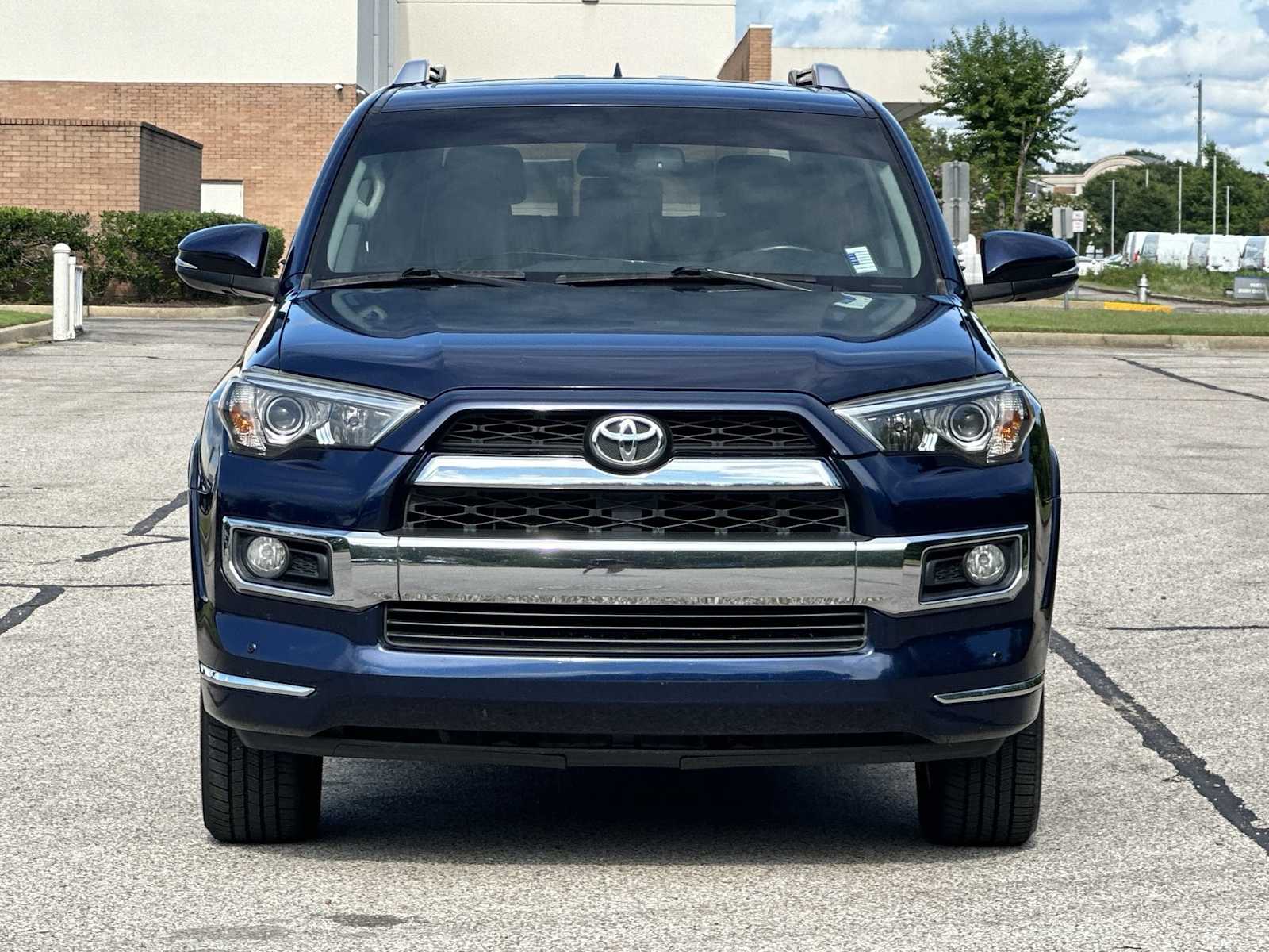 Thumbnail: 2015 Toyota 4Runner - 17