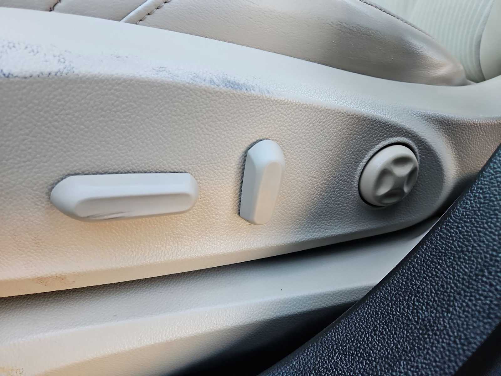 Thumbnail: 2017 Buick Envision - 18