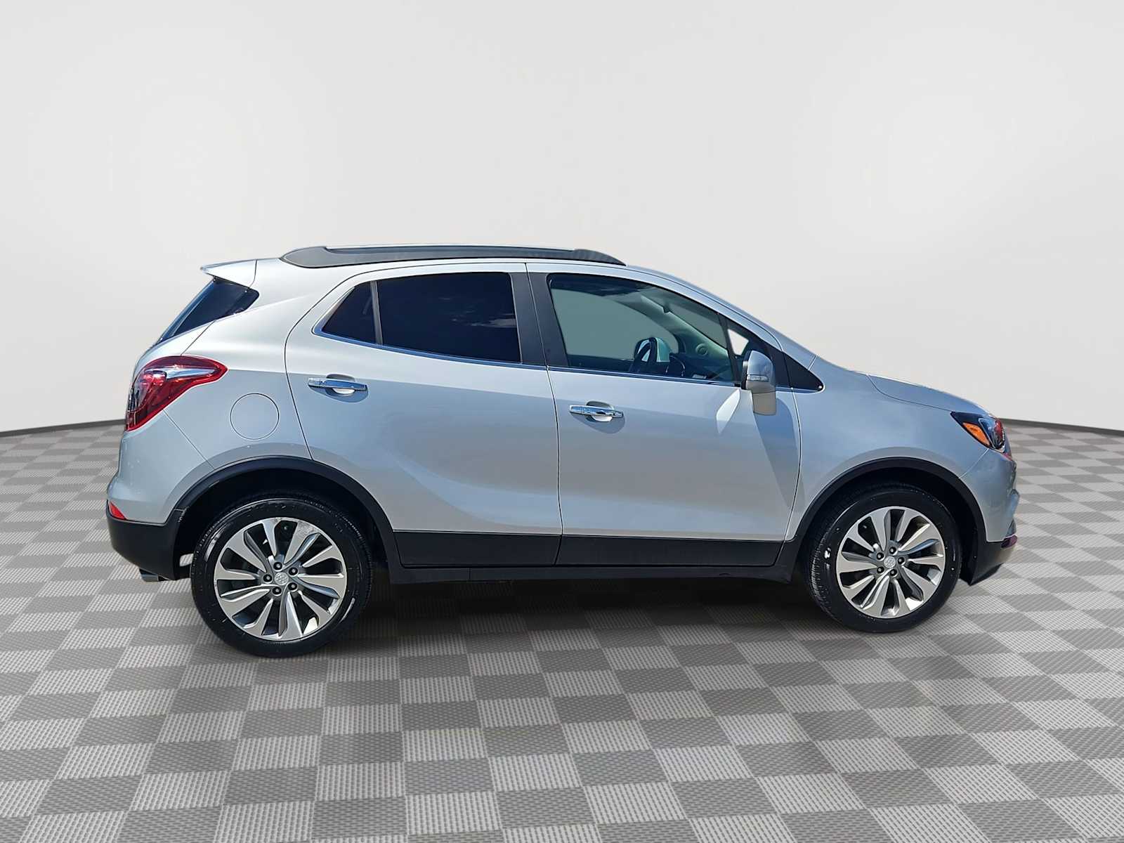 Thumbnail: 2018 Buick Encore - 9