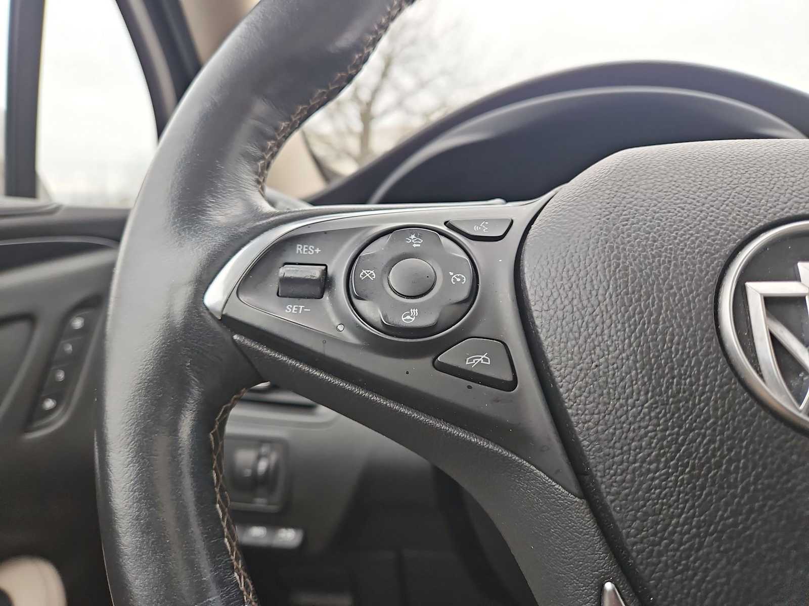 Thumbnail: 2016 Buick Envision - 25