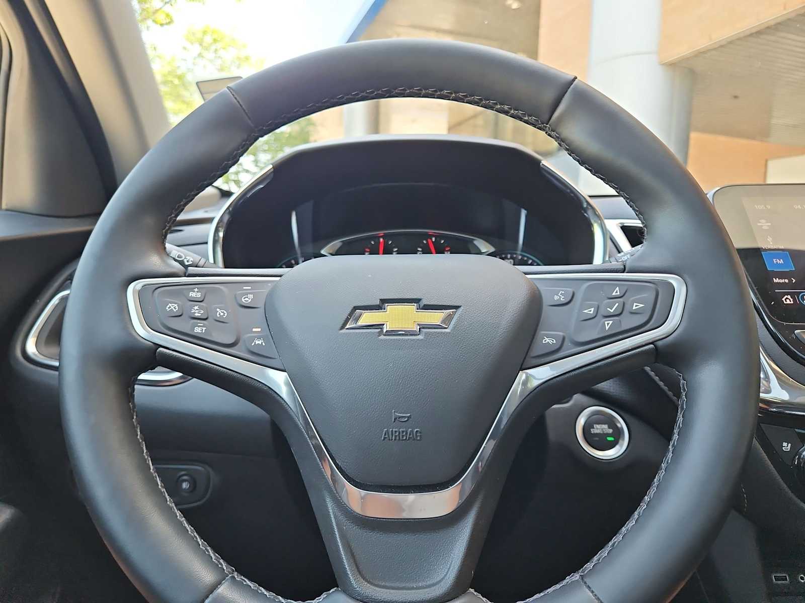 Thumbnail: 2023 Chevrolet Equinox - 25