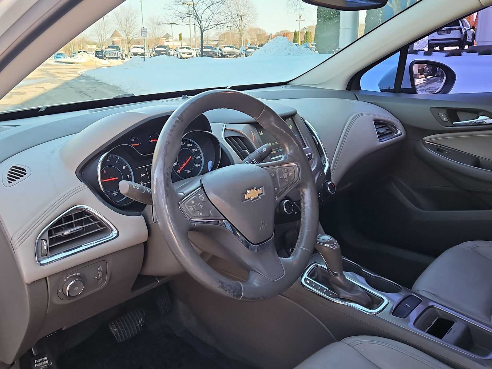 Thumbnail: 2016 Chevrolet Cruze - 10