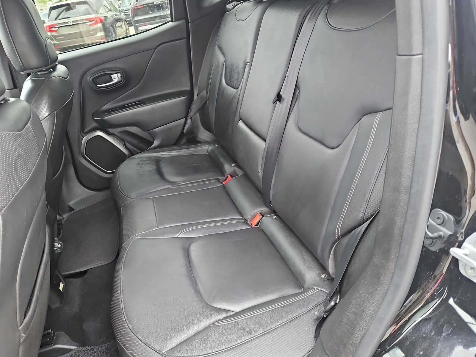 Thumbnail: 2019 Jeep Renegade - 35