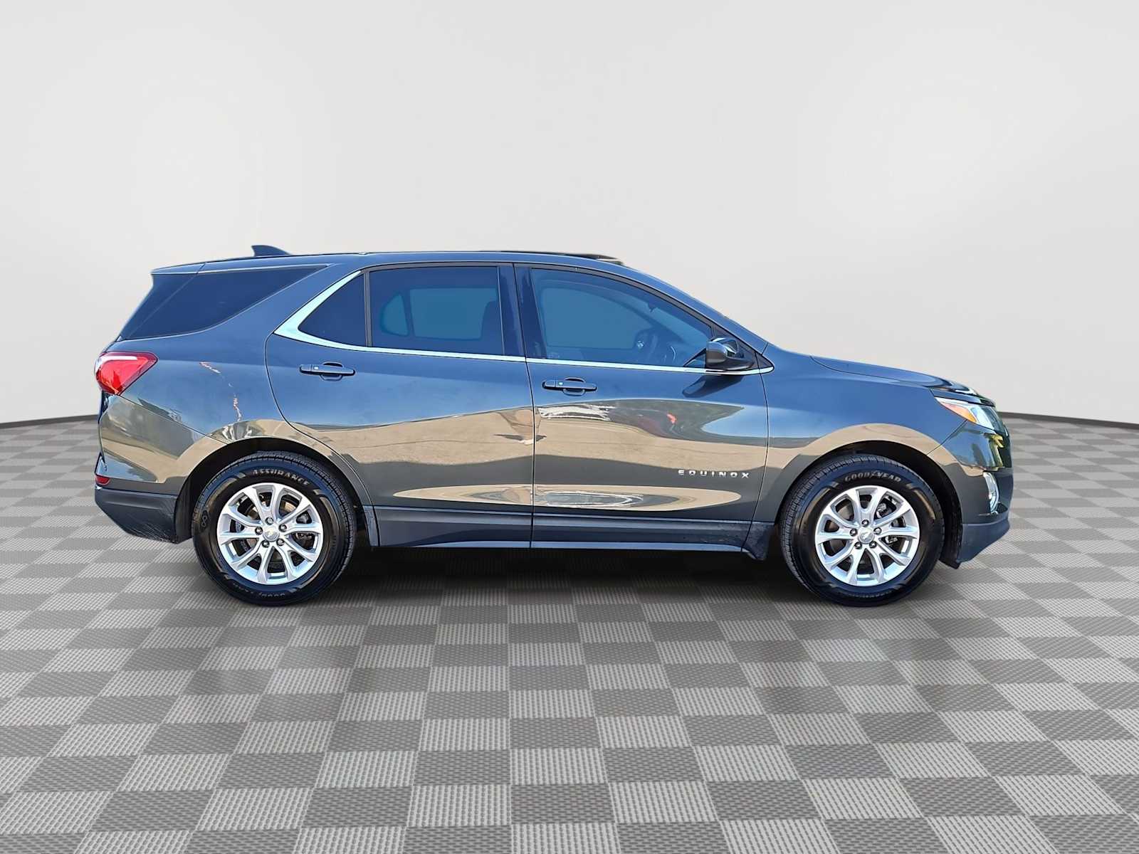 Thumbnail: 2018 Chevrolet Equinox - 15