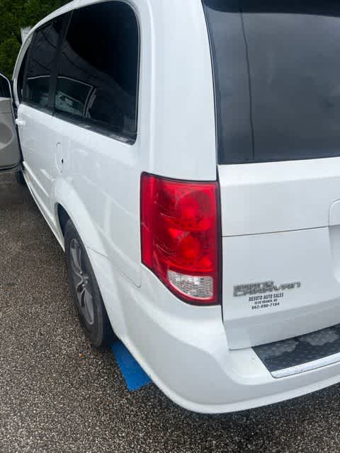 Thumbnail: 2016 Dodge Grand Caravan - 4