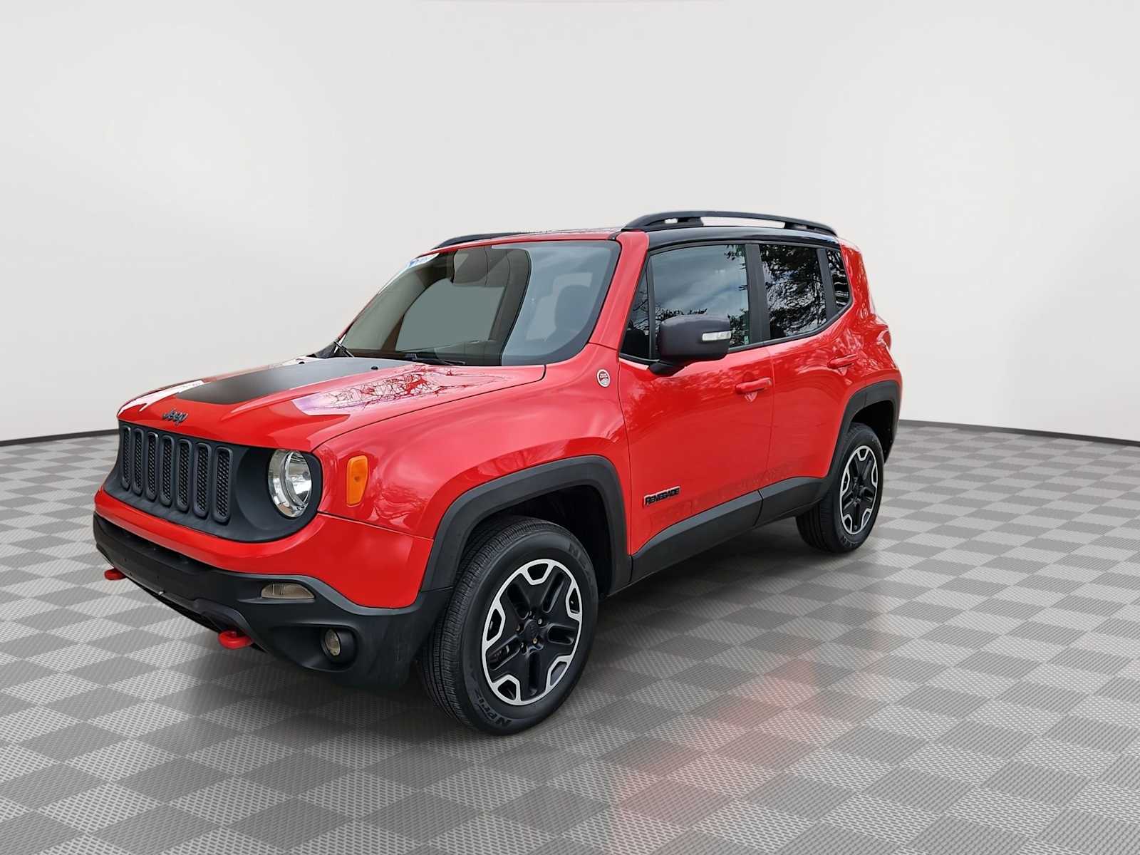 Thumbnail: 2015 Jeep Renegade - 4