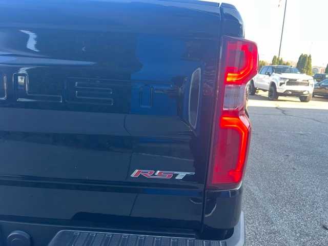 Thumbnail: 2022 Chevrolet Silverado 1500 - 5