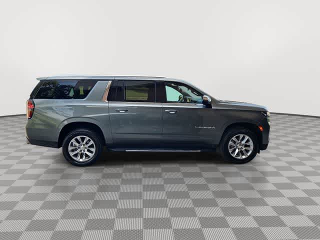 Thumbnail: 2023 Chevrolet Suburban - 18