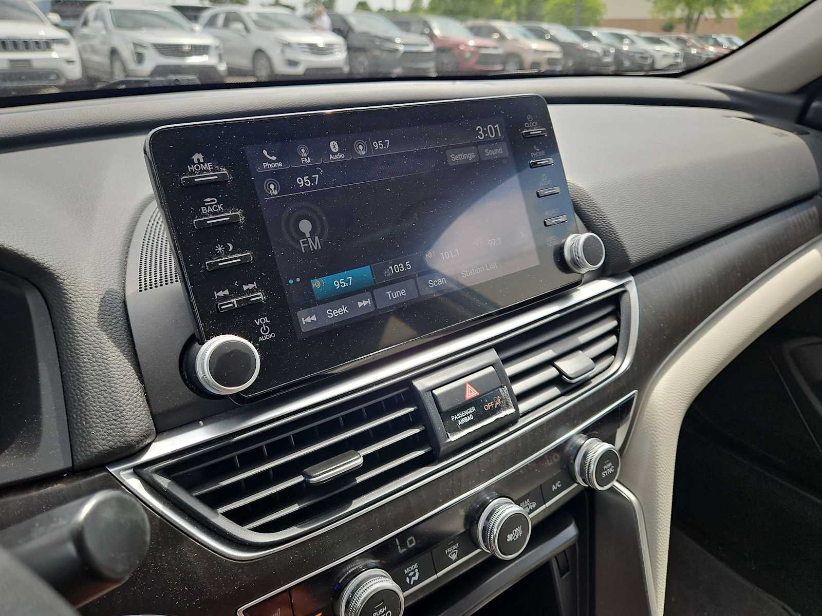 Thumbnail: 2020 Honda Accord - 30