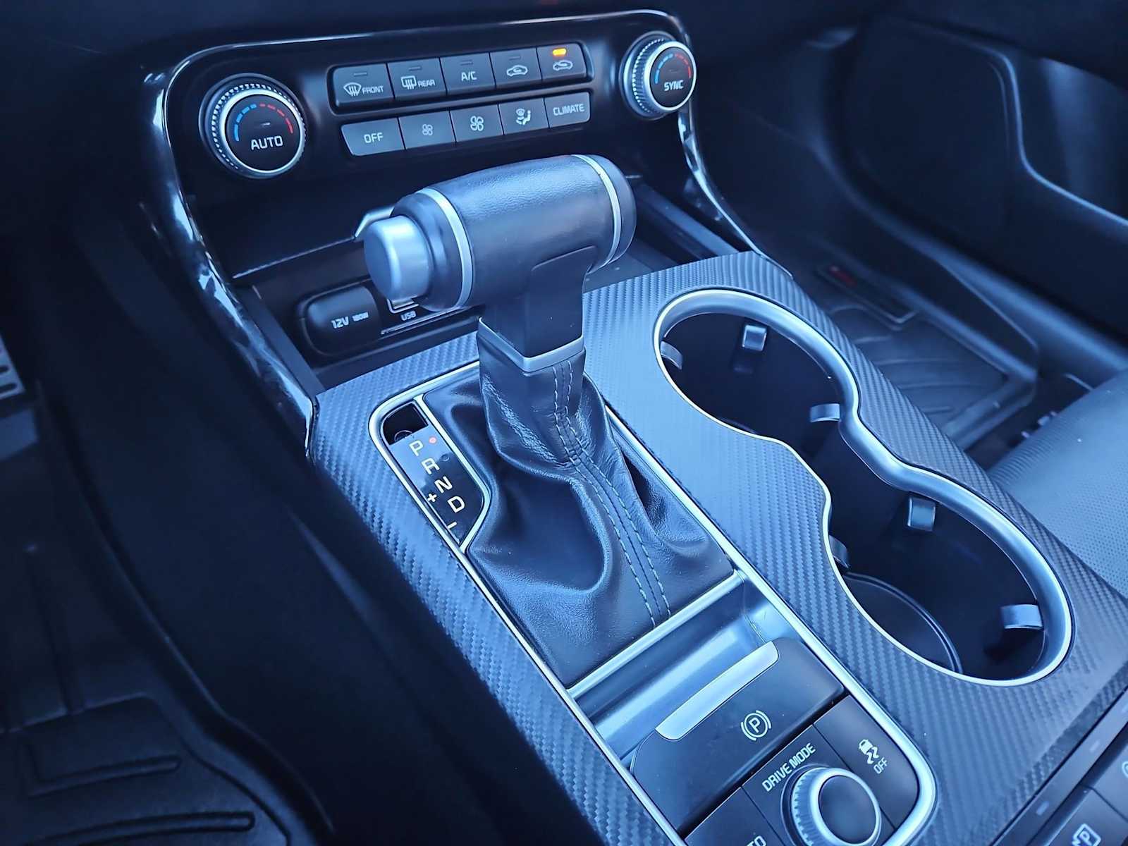 Thumbnail: 2023 Kia Stinger - 34