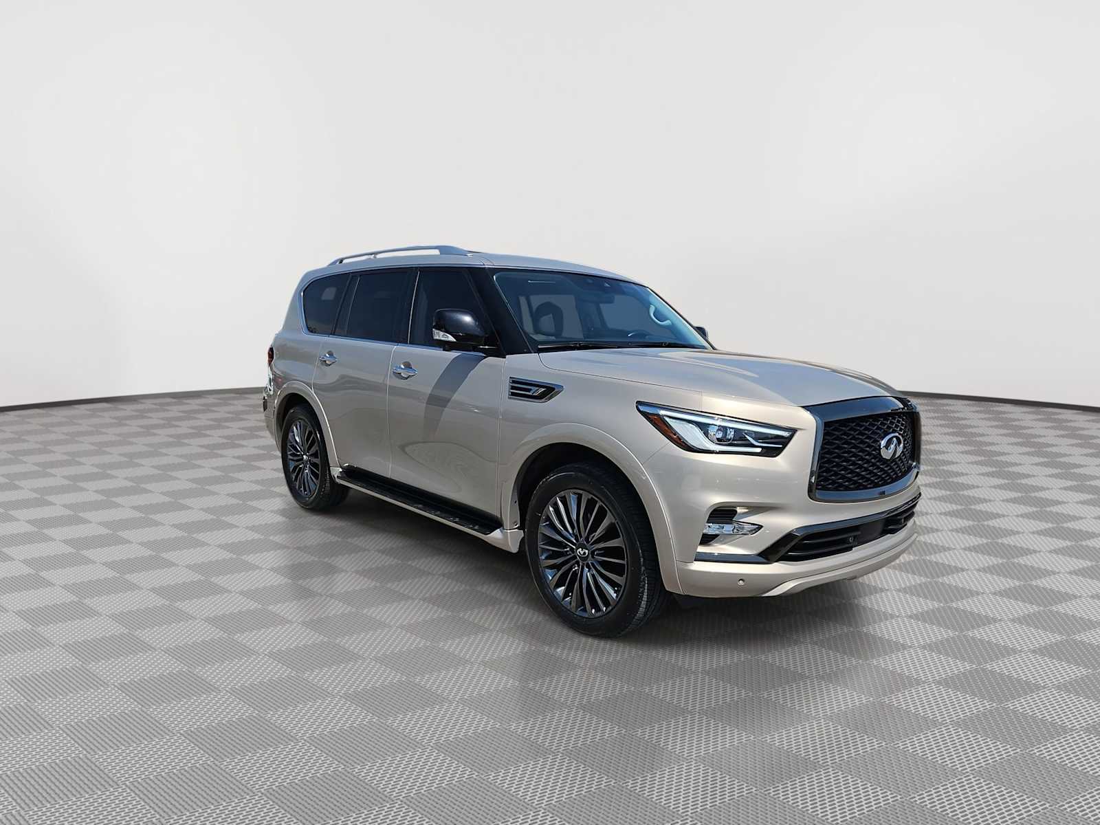Thumbnail: 2022 INFINITI QX80 - 2