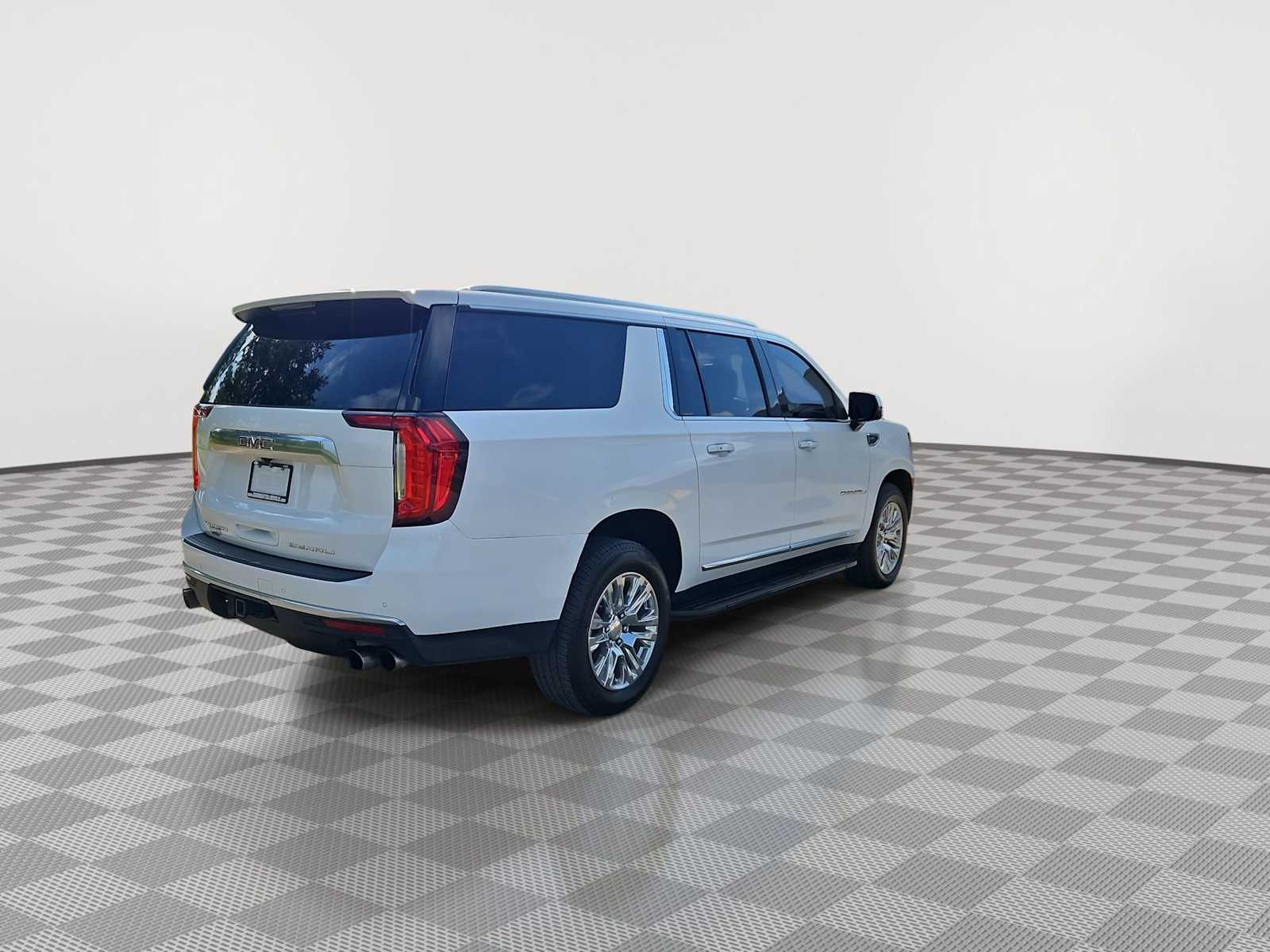 Thumbnail: 2021 GMC Yukon - 14