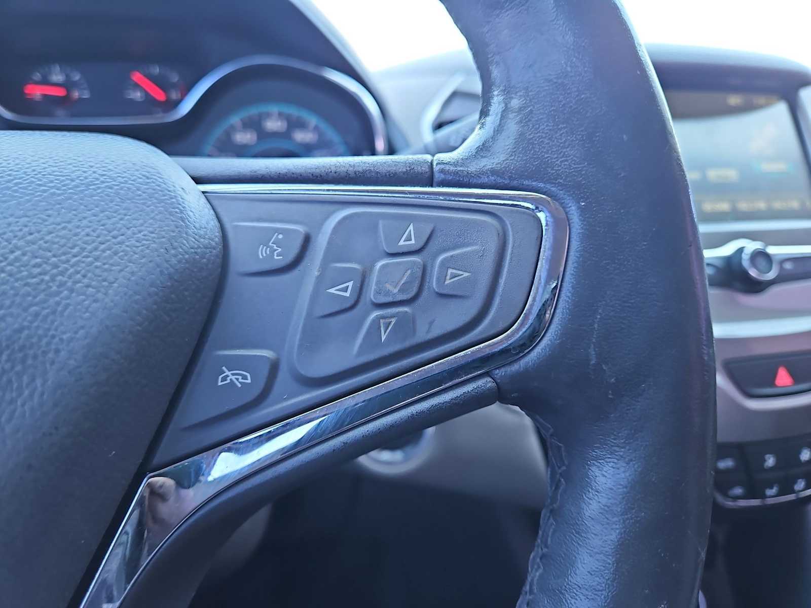 Thumbnail: 2016 Chevrolet Cruze - 25