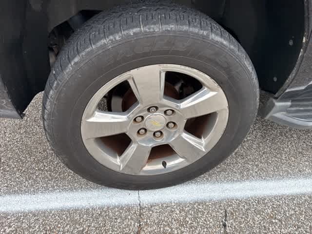 Thumbnail: 2017 Chevrolet Tahoe - 13