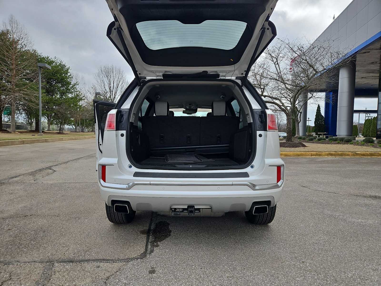 Thumbnail: 2017 GMC Terrain - 34