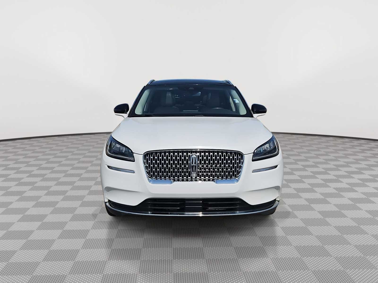 Thumbnail: 2021 Lincoln Corsair - 3