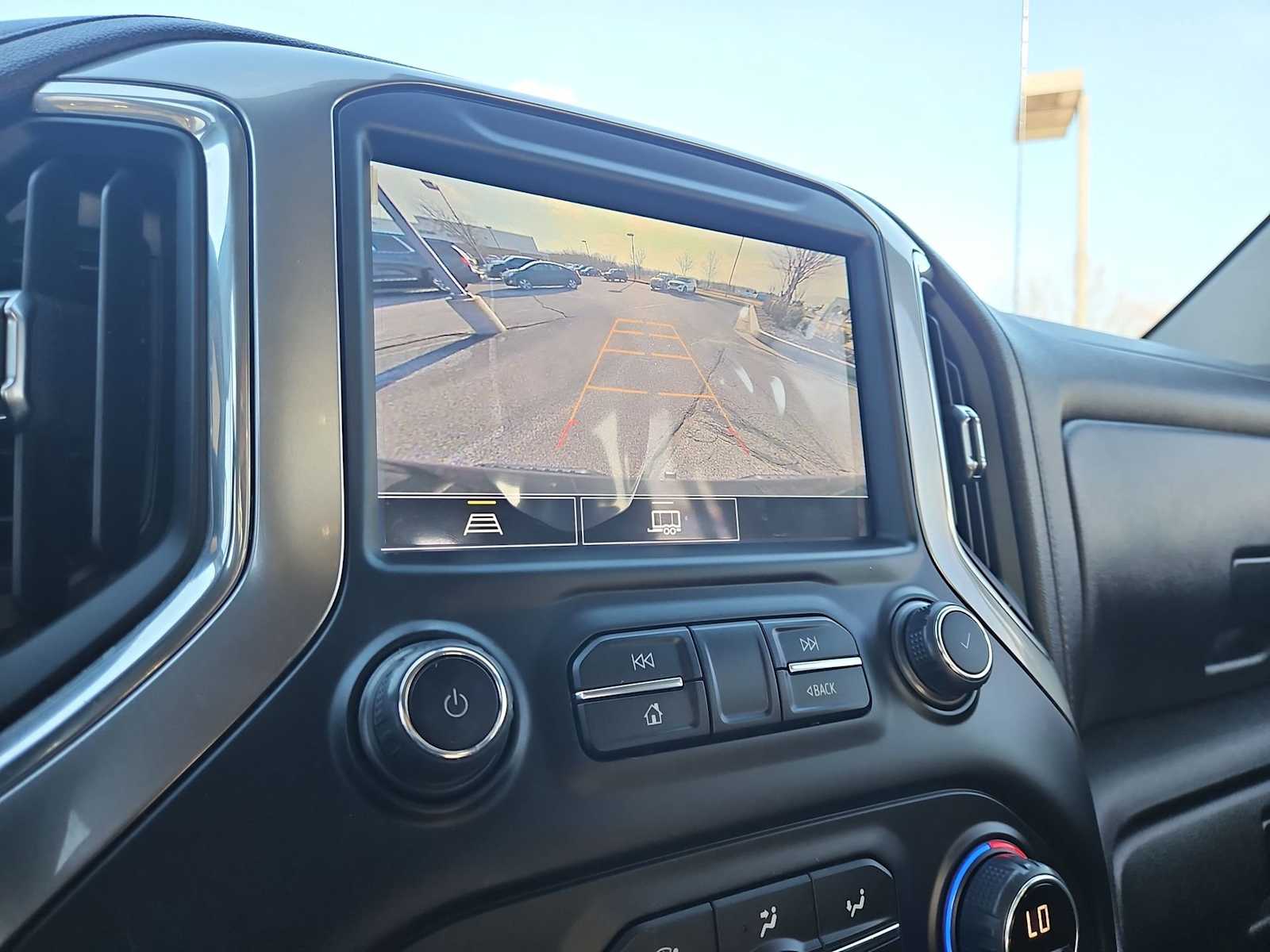 Thumbnail: 2022 Chevrolet Silverado 1500 - 28