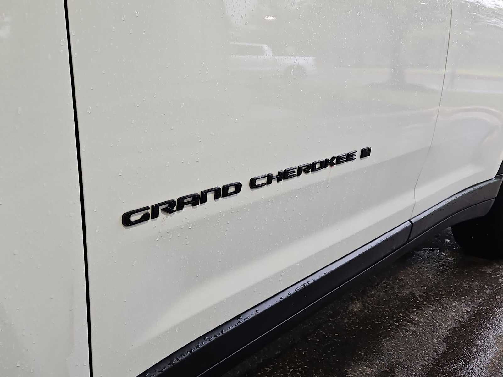 Thumbnail: 2023 Jeep Grand Cherokee L - 12