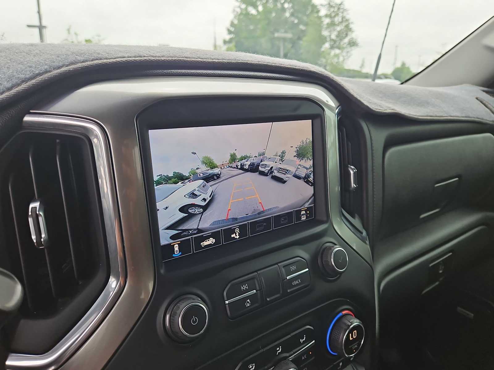 Thumbnail: 2020 Chevrolet Silverado 2500 - 30