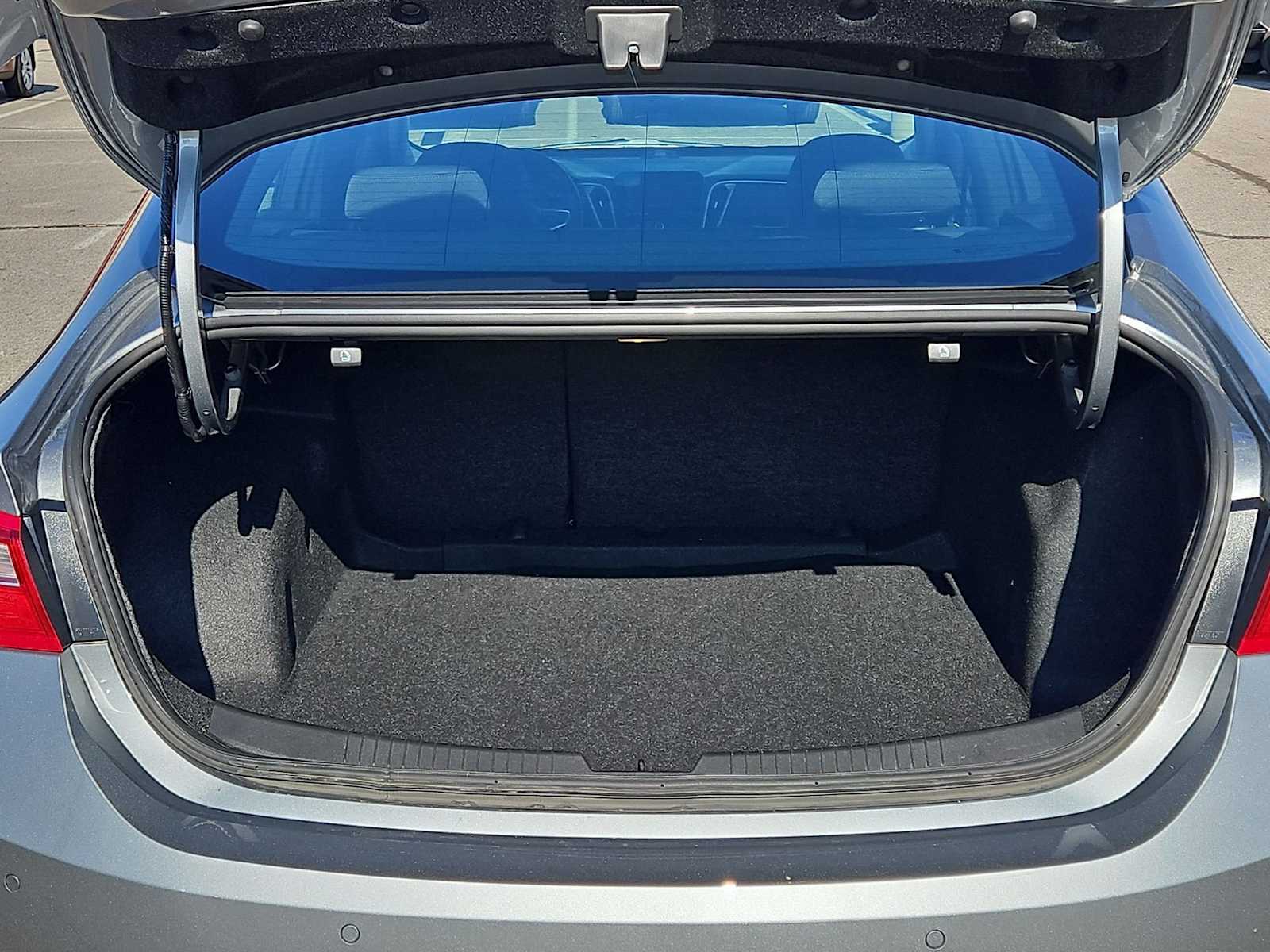 Thumbnail: 2024 Chevrolet Malibu - 34