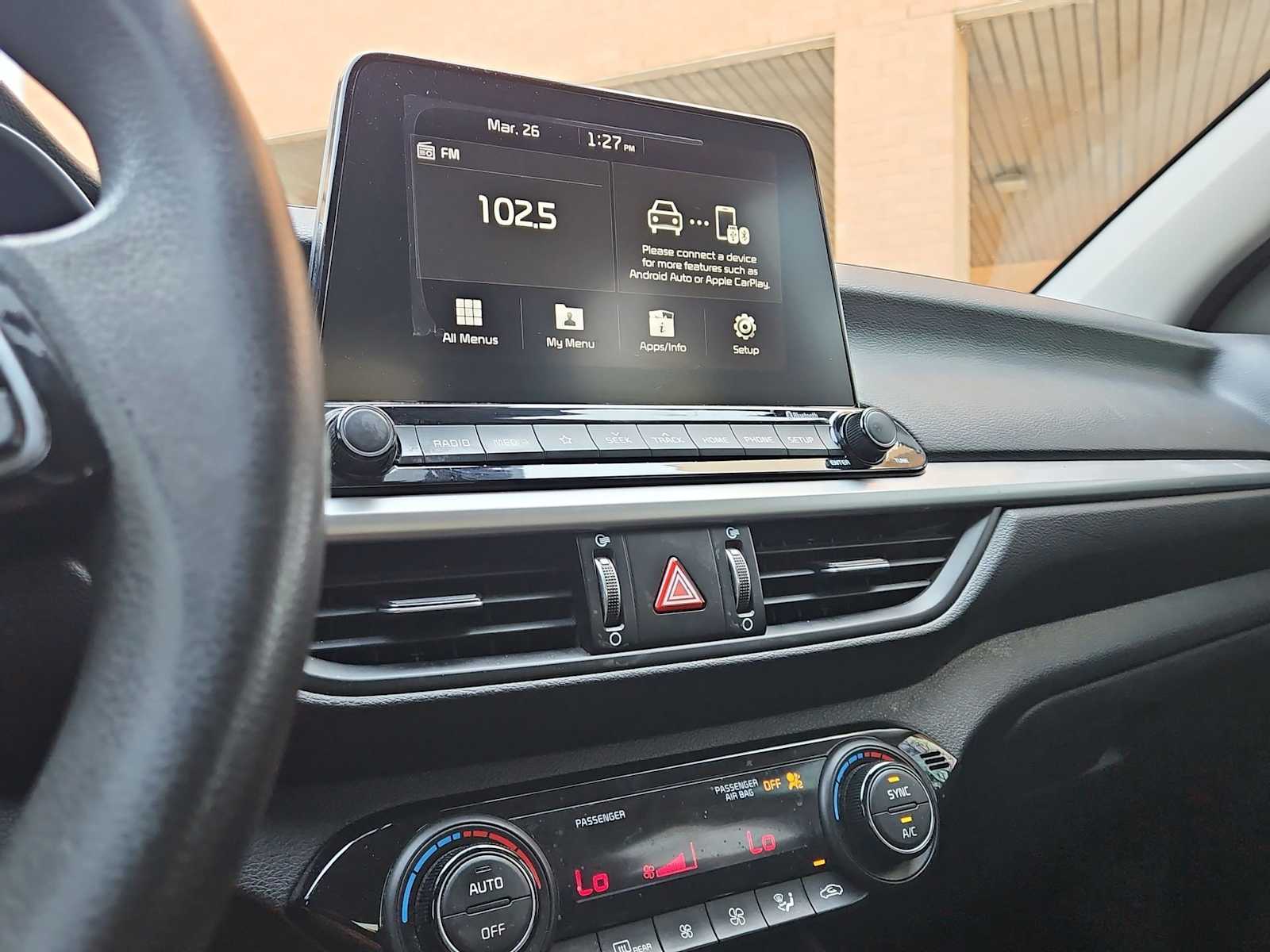 Thumbnail: 2019 Kia Forte - 28