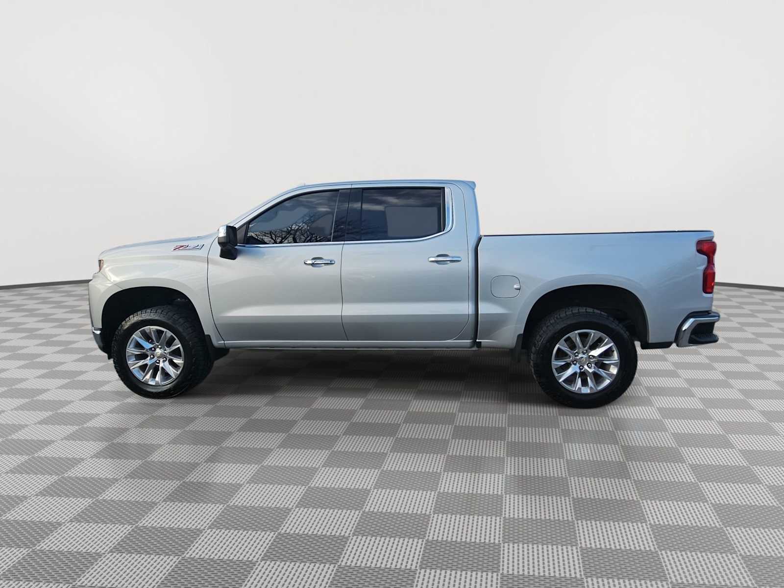Thumbnail: 2021 Chevrolet Silverado 1500 - 5
