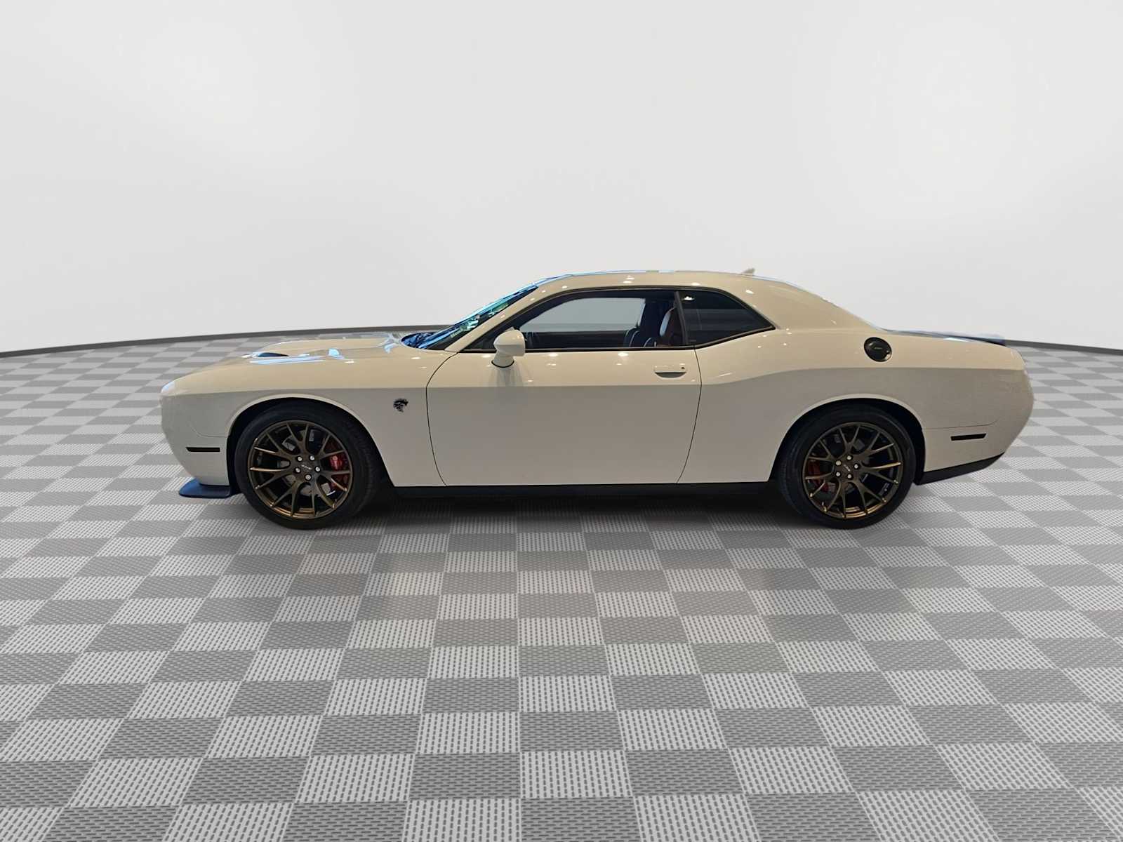 Thumbnail: 2016 Dodge Challenger - 5