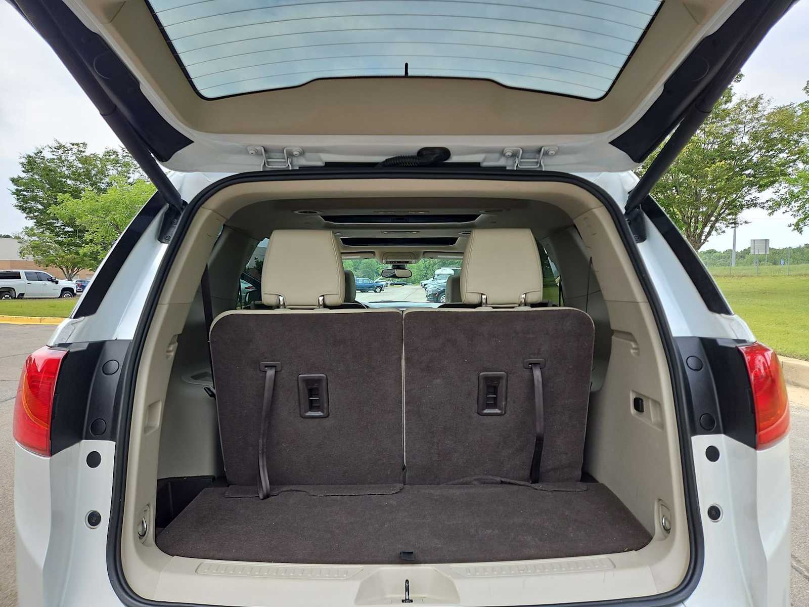 Thumbnail: 2017 GMC Acadia - 37