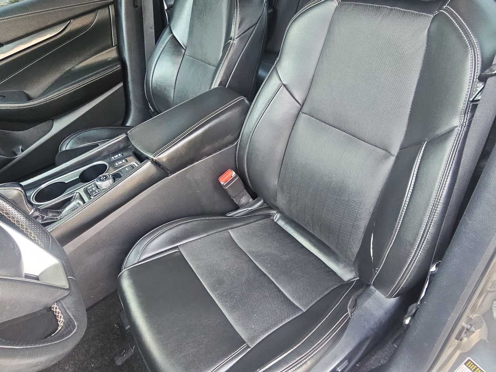 Thumbnail: 2019 Nissan Maxima - 16