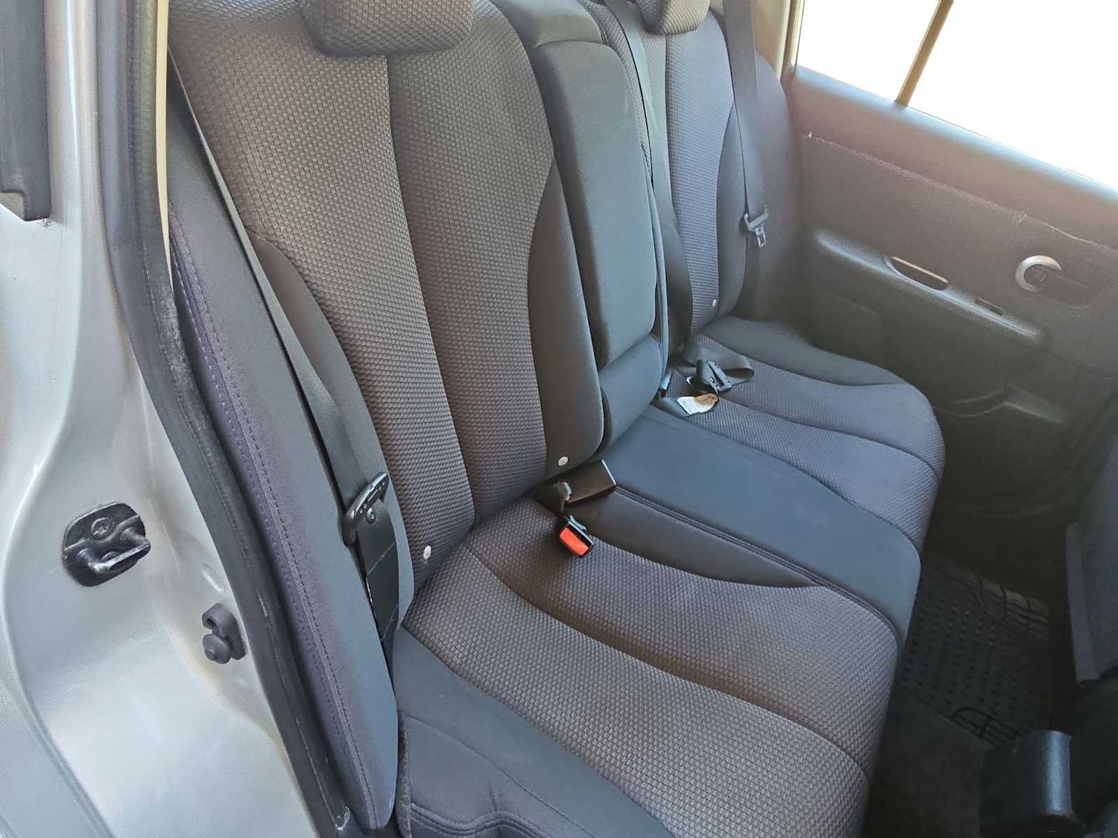 Thumbnail: 2008 Nissan Versa - 20