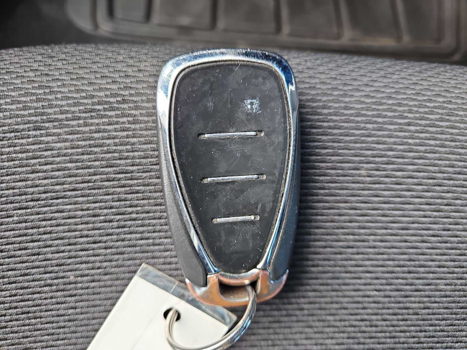 Thumbnail: 2017 Chevrolet Cruze - 33