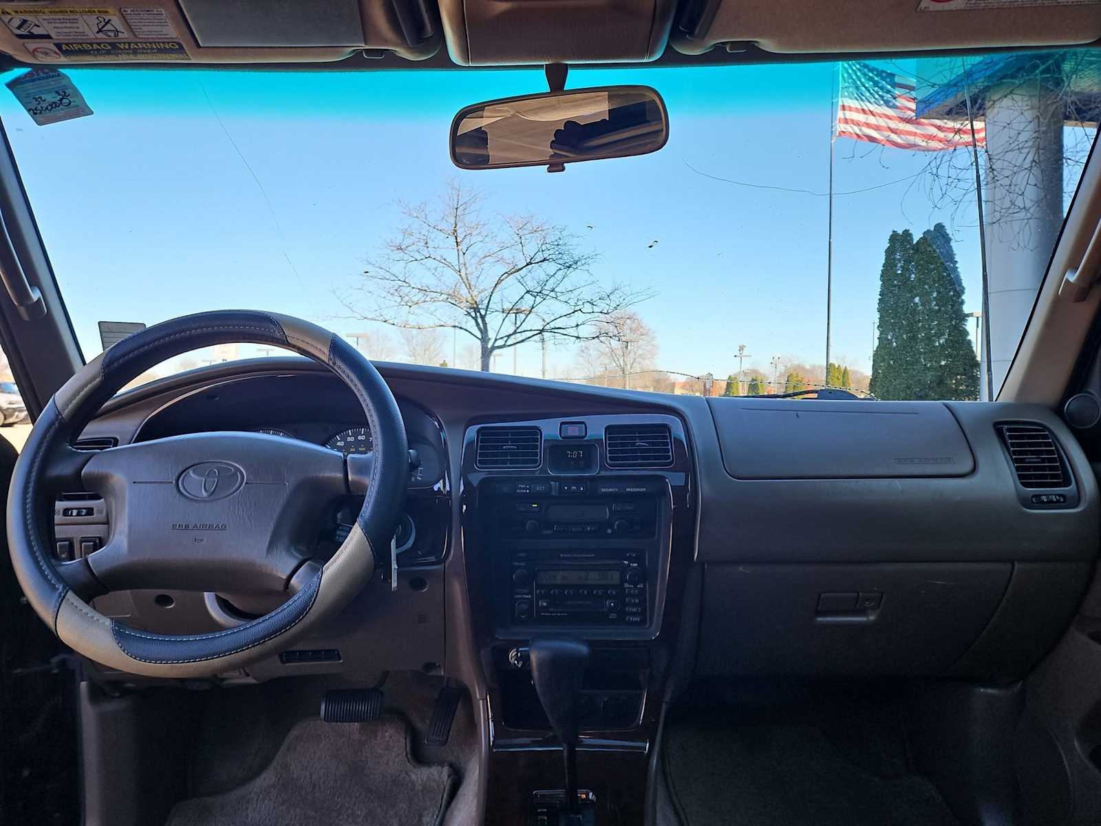 Thumbnail: 2002 Toyota 4Runner - 15