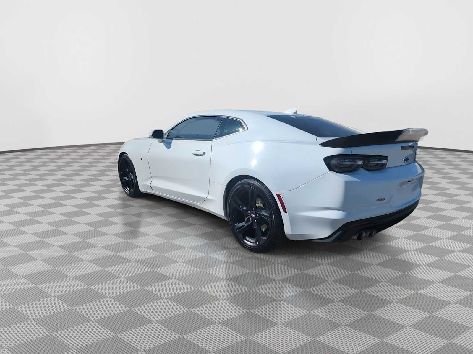 Thumbnail: 2021 Chevrolet Camaro - 6