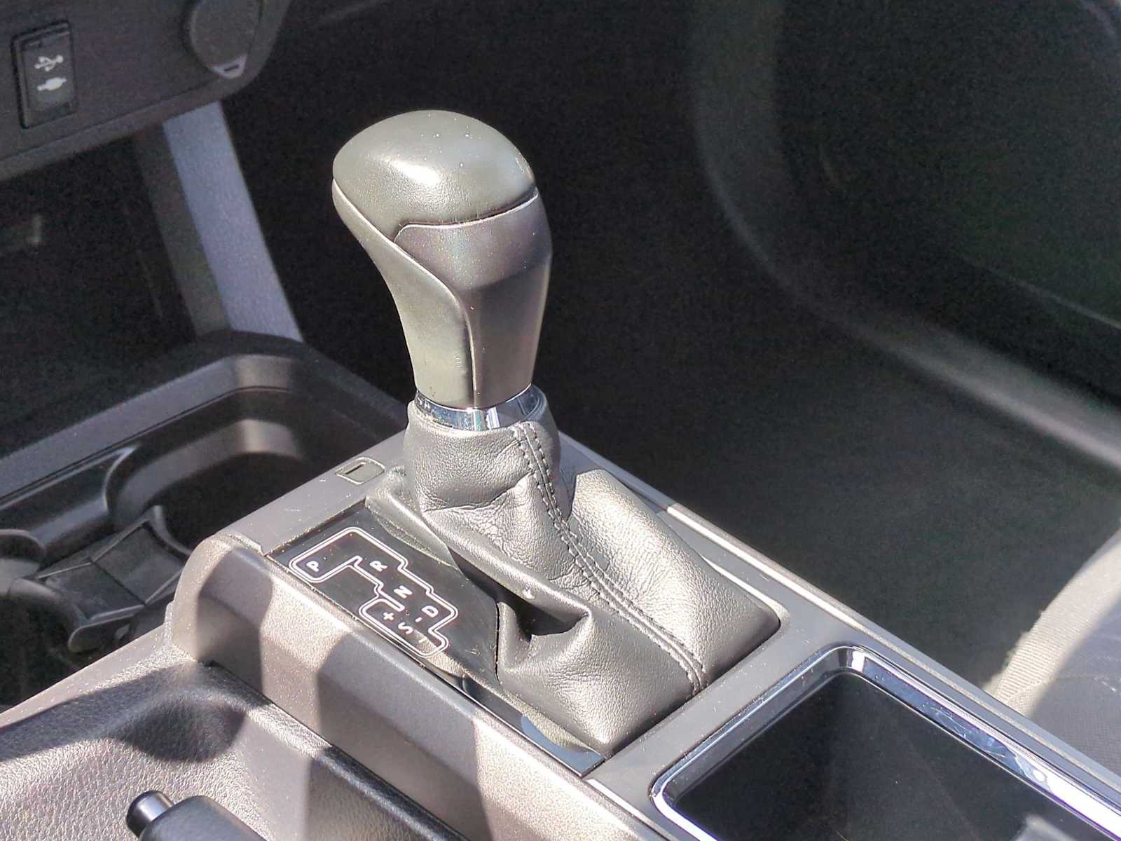 Thumbnail: 2017 Toyota Tacoma - 32