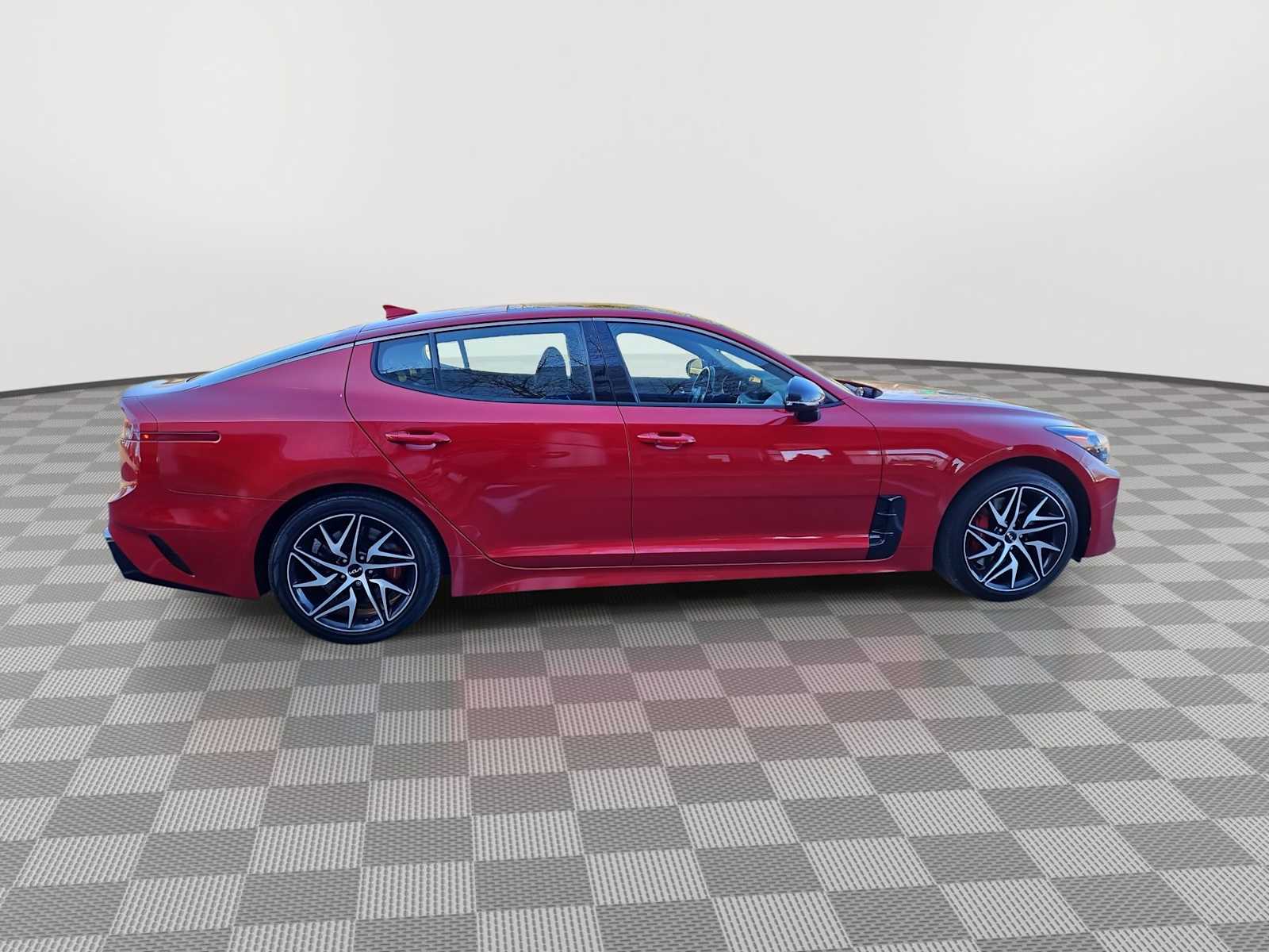 Thumbnail: 2023 Kia Stinger - 9