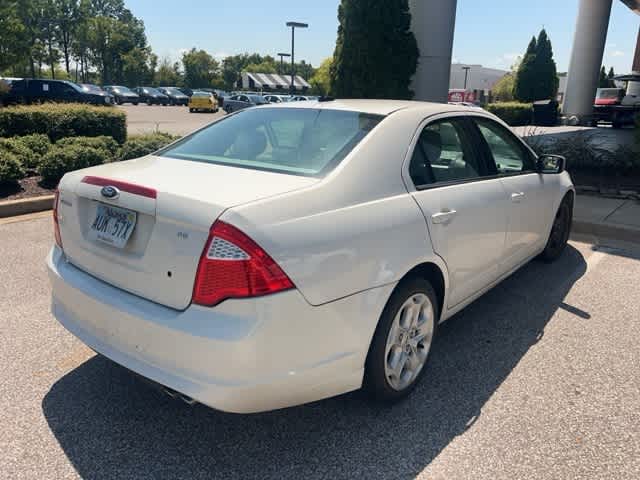 Thumbnail: 2011 Ford Fusion - 10