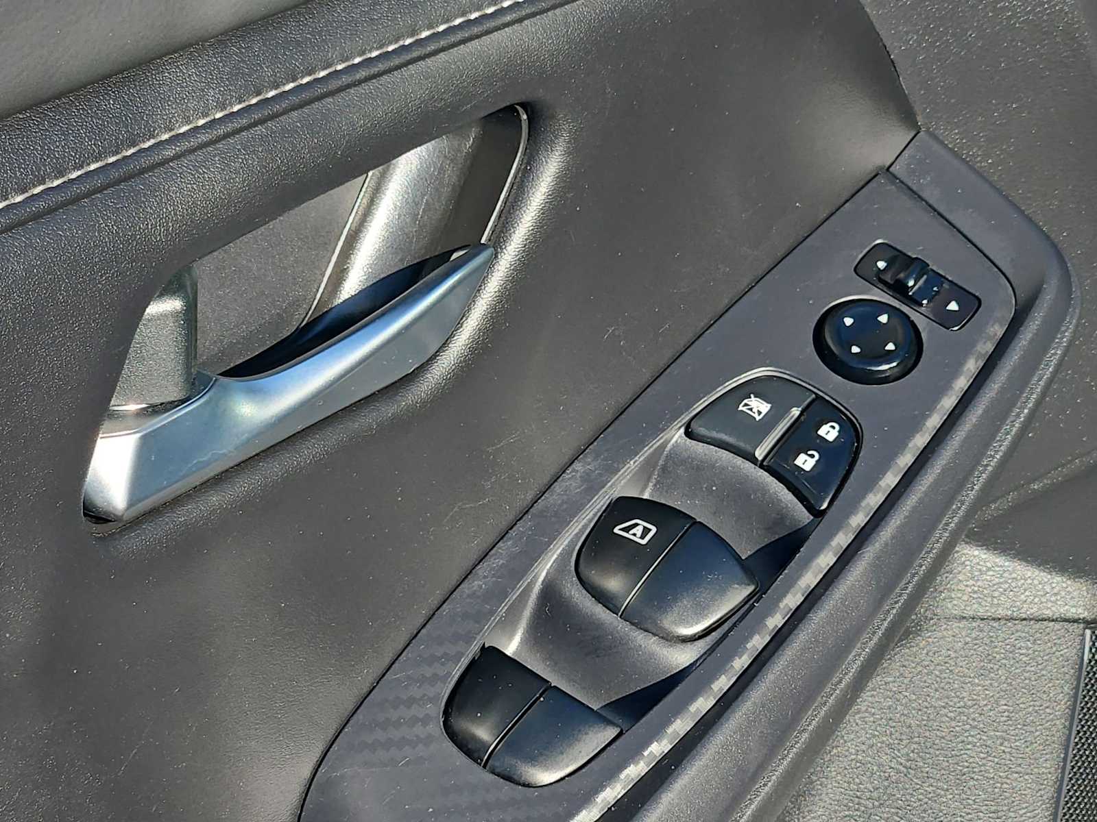 Thumbnail: 2023 Nissan Sentra - 16