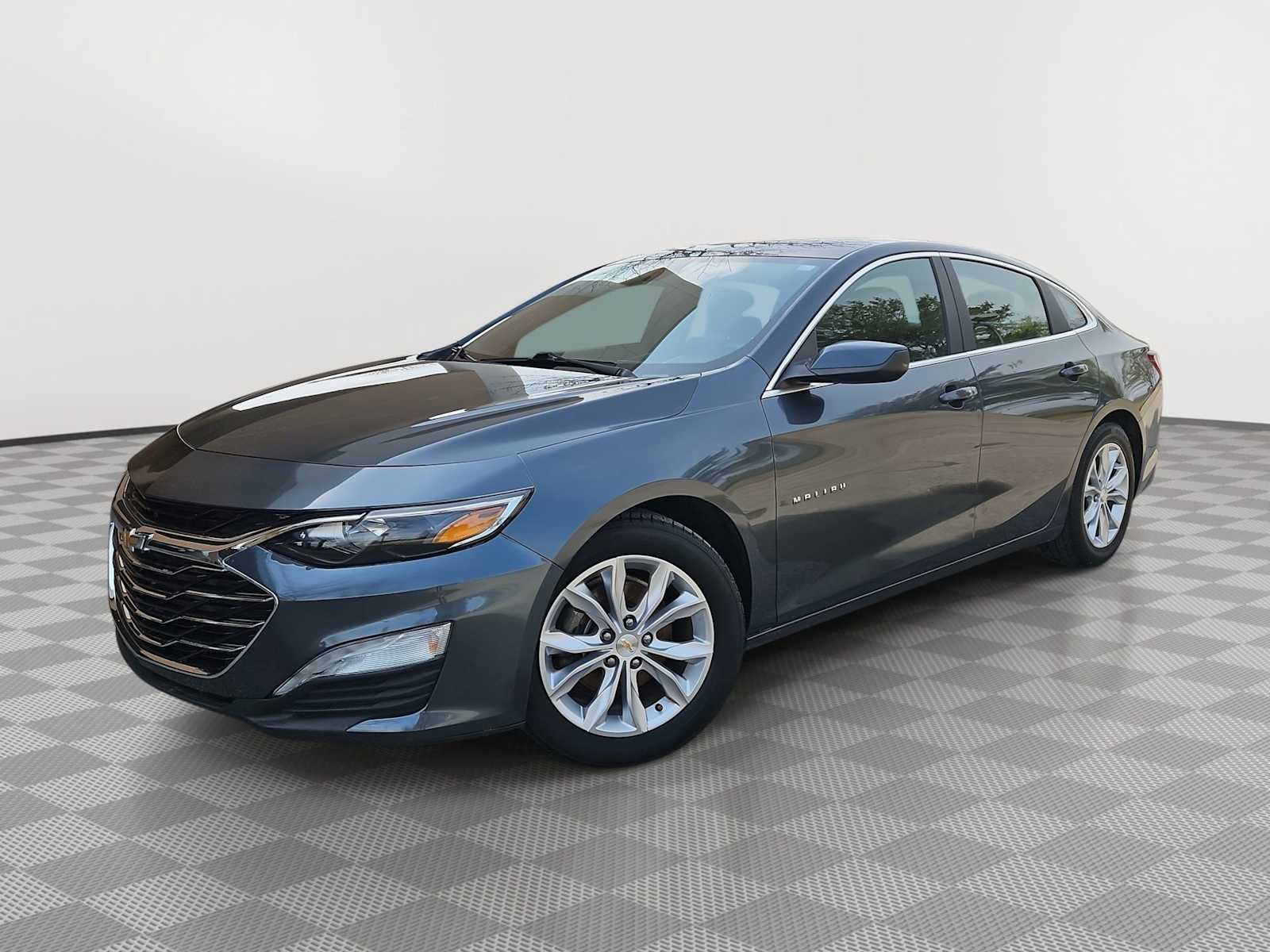 Thumbnail: 2021 Chevrolet Malibu - 1