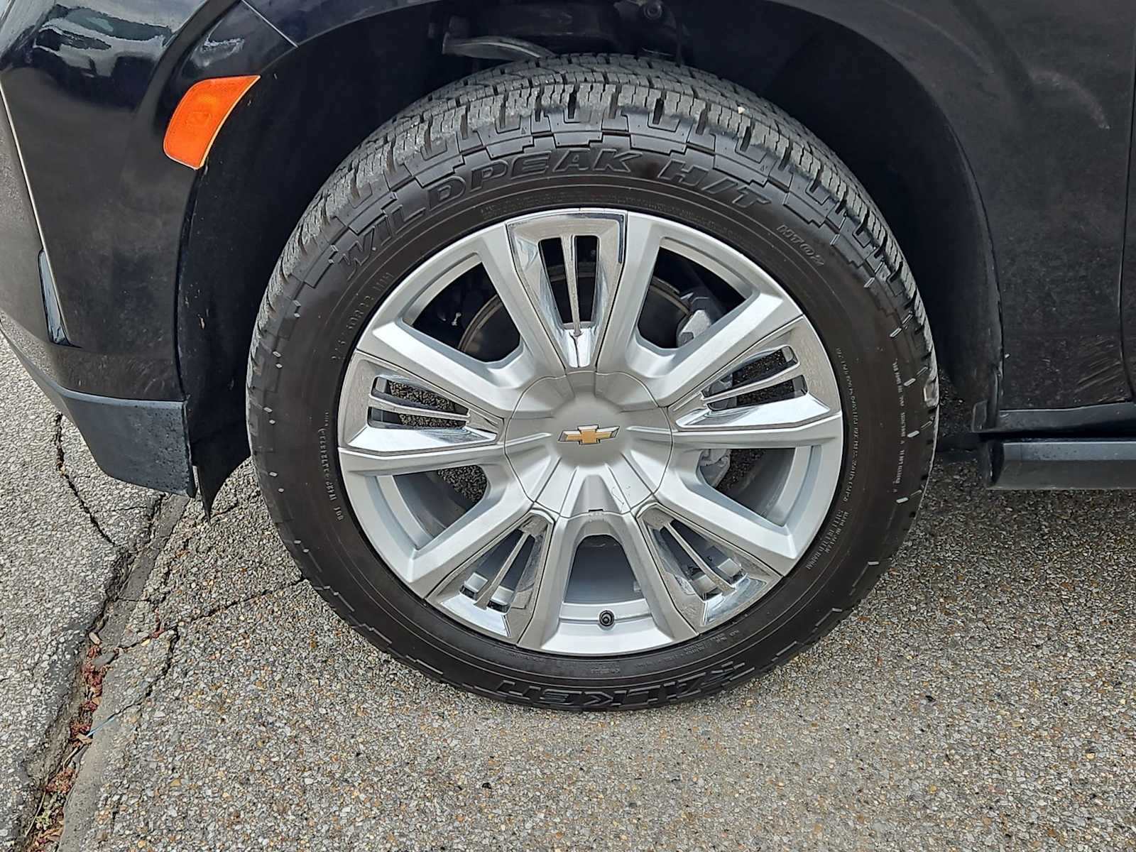 Thumbnail: 2021 Chevrolet Tahoe - 14