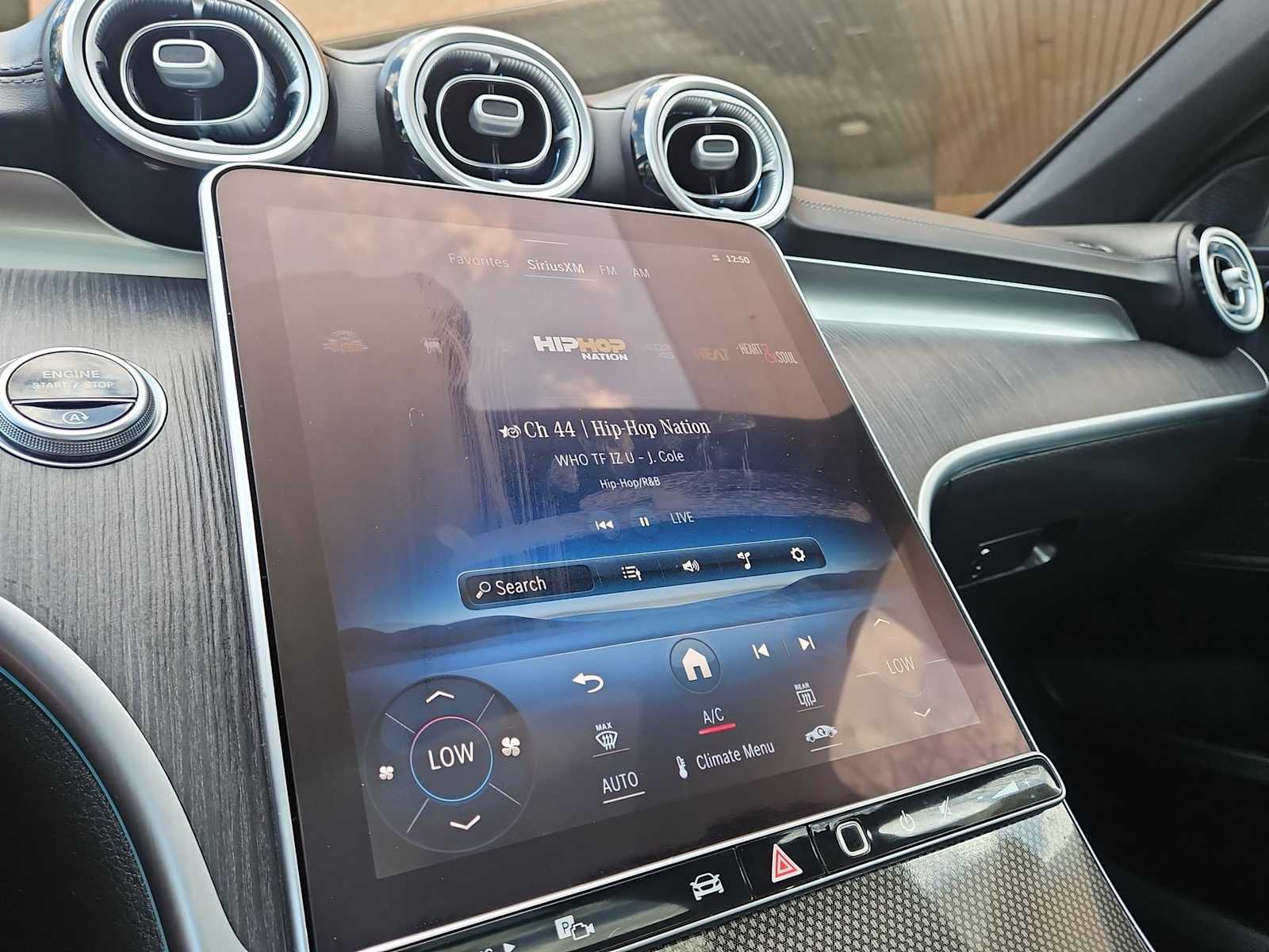 Thumbnail: 2023 Mercedes-Benz C-Class - 30