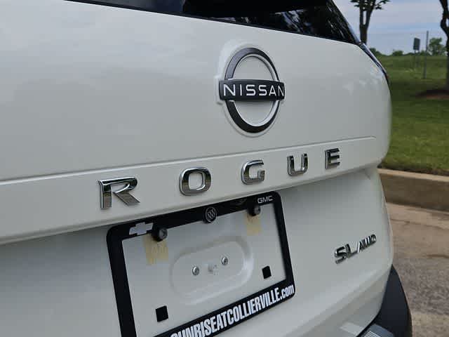 Thumbnail: 2023 Nissan Rogue - 24
