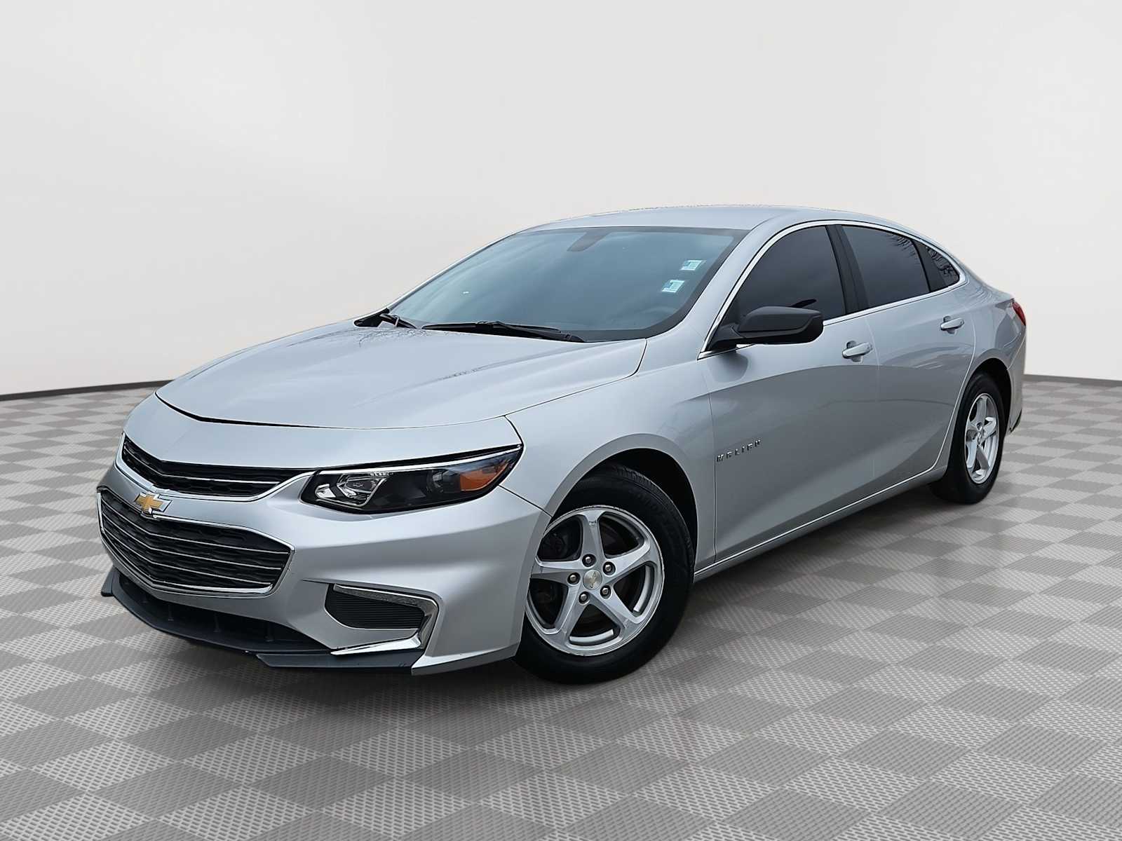 Thumbnail: 2017 Chevrolet Malibu - 1
